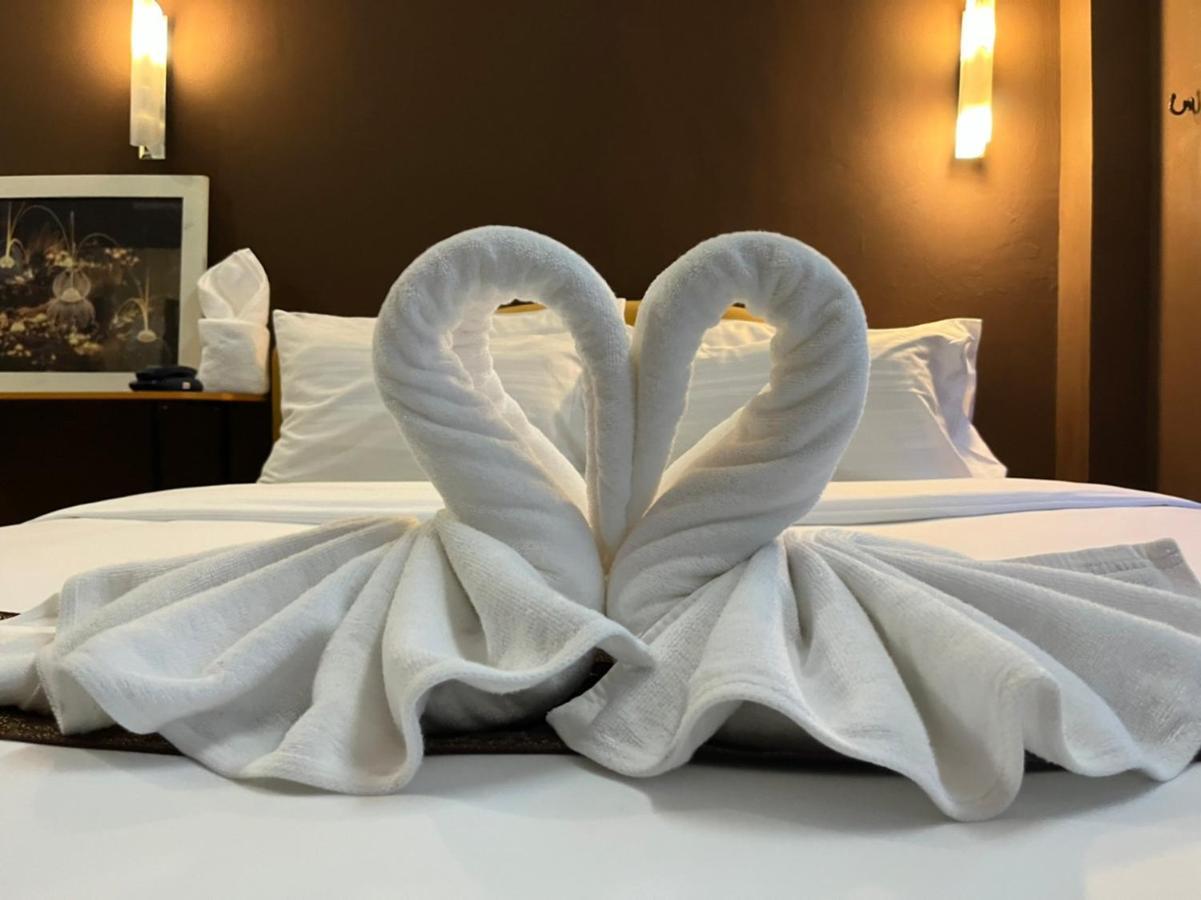 Cozy Rooms Asoke Бангкок Екстер'єр фото