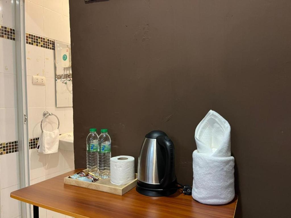 Cozy Rooms Asoke Бангкок Екстер'єр фото