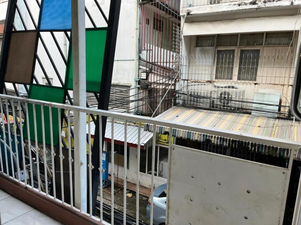 Cozy Rooms Asoke Бангкок Екстер'єр фото